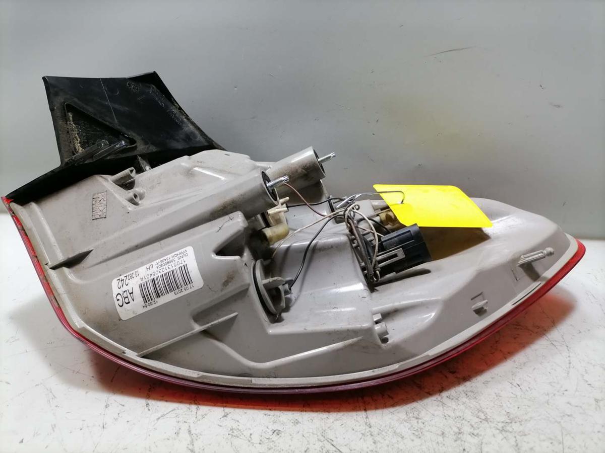 Opel Astra J original R&uuml;cklicht R&uuml;ckleuchte Schlussleuchte links au&szlig;en Kombi Bj.2013